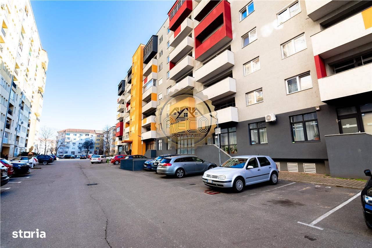 Spatiu Comercial De Inchiriat, Iosia, Str. Lapusului