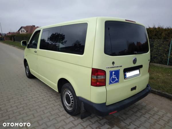 Volkswagen Transporter - 4