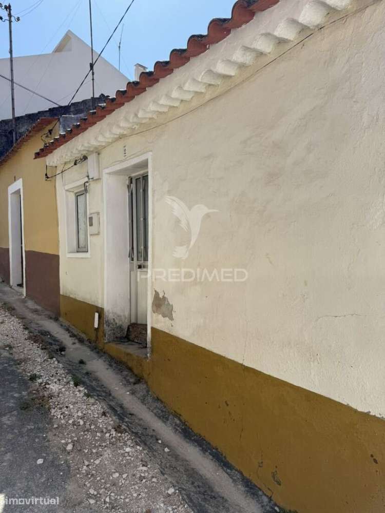 MORADIA T3 EM AMIAIS DE BAIXO – O REFÚGIO PERFEITO ENTRE O CAMPO E... - Grande imagem: 2/33