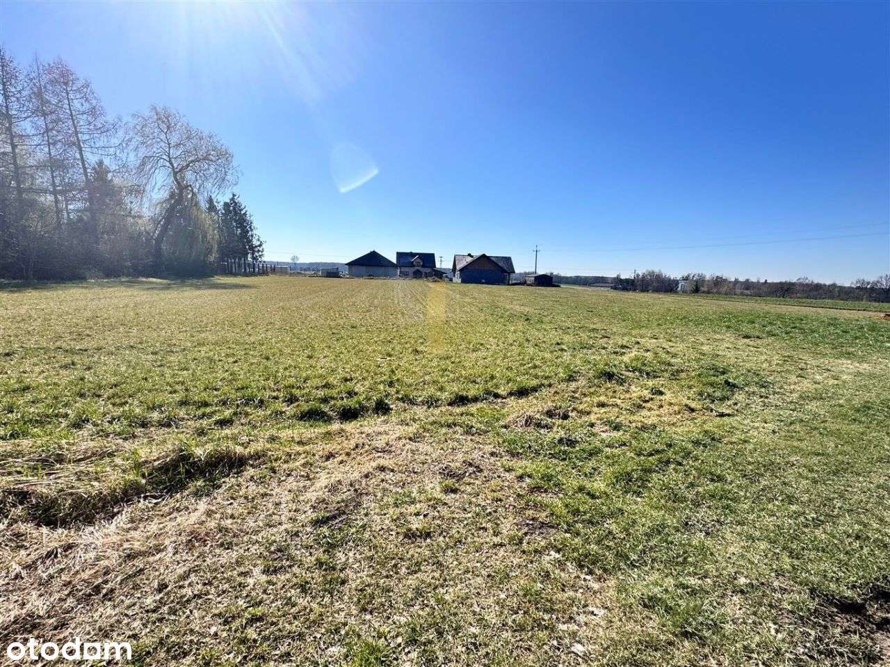 Działka budowlana w zielonej i spokojnej okolocy-4