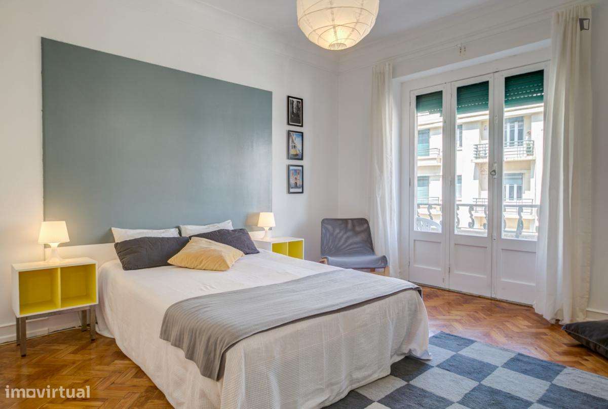 Quarto - localizado em São Sebastião Lisbon - Grande imagem: 5/10