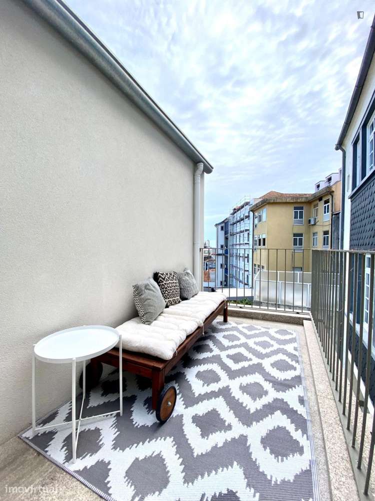 Apartamento com 1 quartos - localizado em Santo Ildefonso Porto - Grande imagem: 5/9