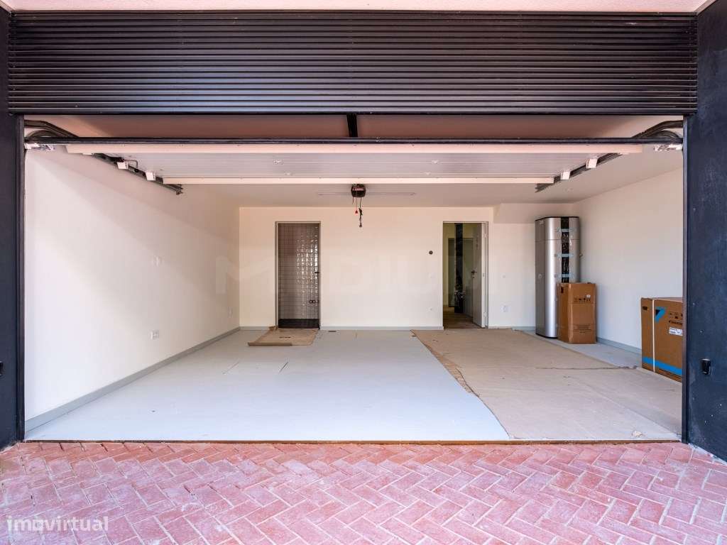 Moradia T4 - Exclusive Maia Living-28