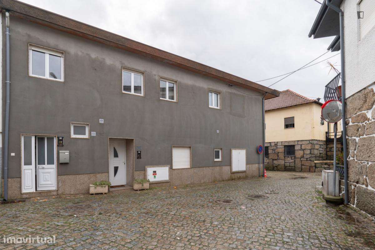 Apartamento com 2 quartos - localizado em Paredes de Ferreira Porto - Grande imagem: 4/10