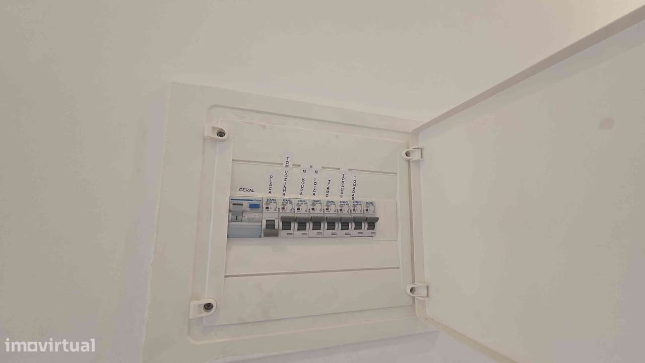 T2+1 totalmente remodelado Amora-19