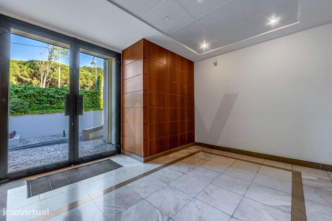 "T3 de Luxo no Prestigiado Villa Restelo"-5