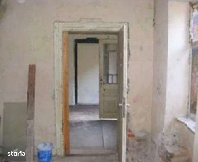 Vanzare apartament in casa veche si curte - Licitatie 14.10.2025-5