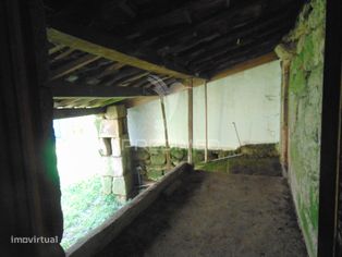 Casa em pedra tradicional p/recuperar - Grande imagem: 4/26