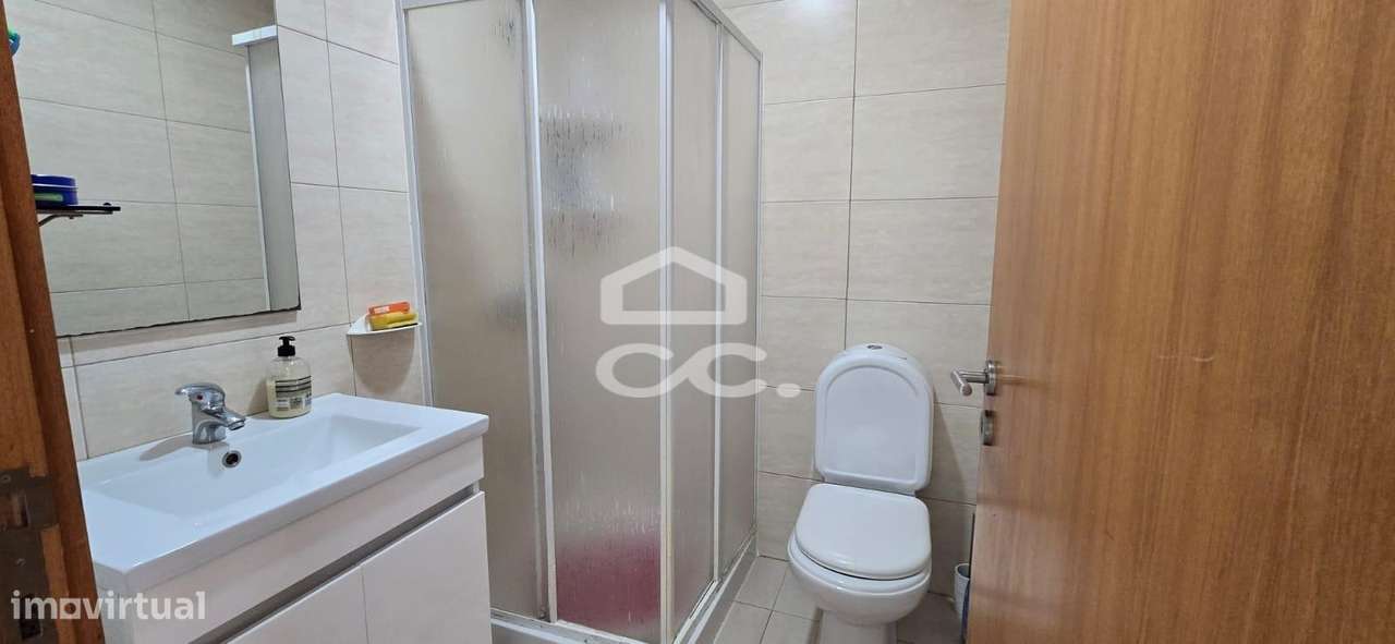 Moradia em Banda Restaurada T2+1 em Selho São Cristovão - Guimarães-5