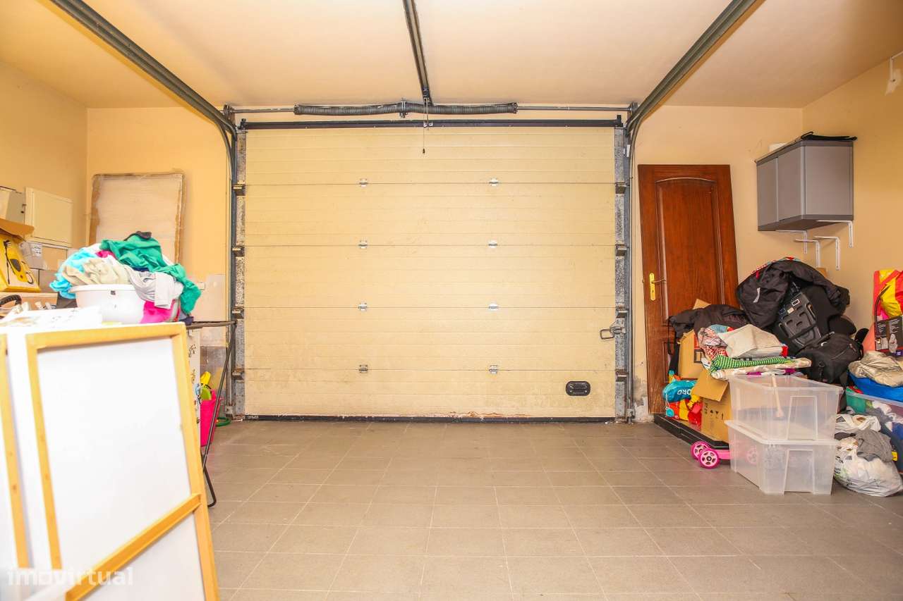 Moradia T4 isolada com logradouro de 2.200m²-31