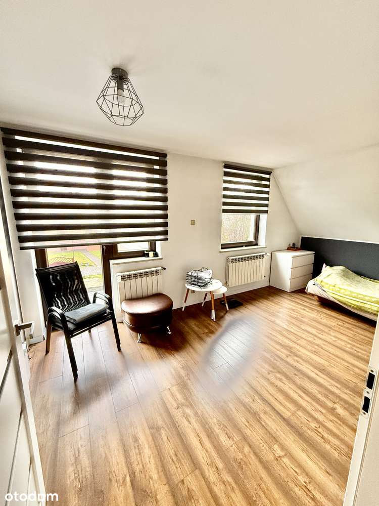 Przestronny dom wolnostojący w Imielinie, idealny dla dwóch pokoleń-11