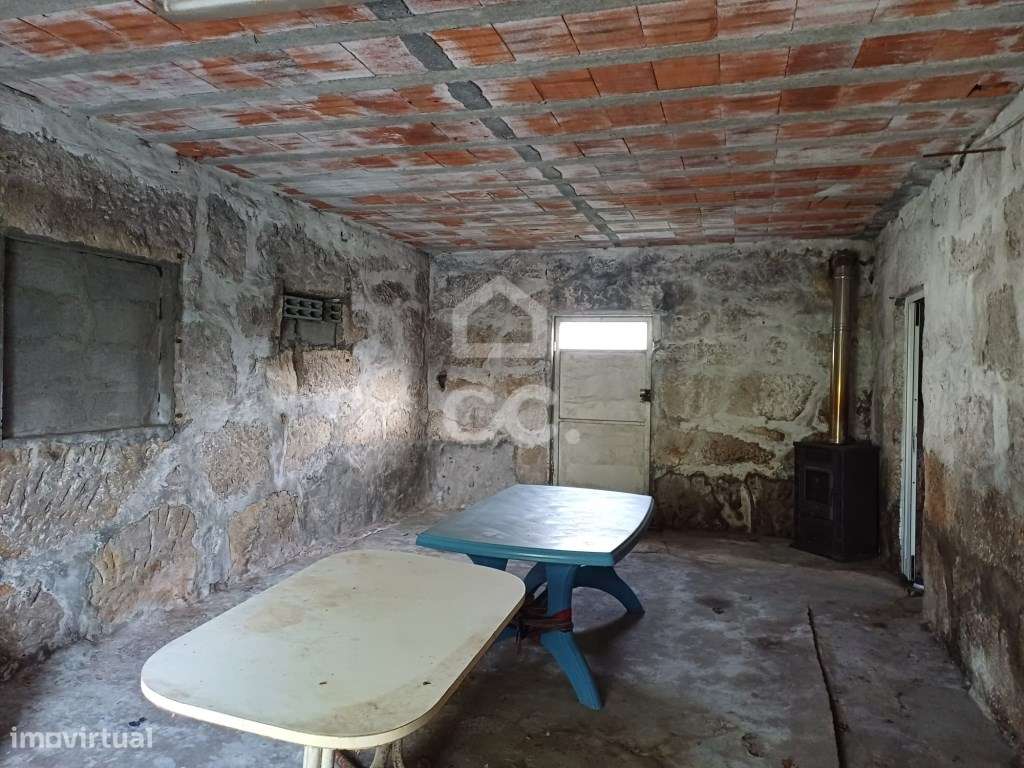 Moradia Individual T3 em Gondifelos!-11