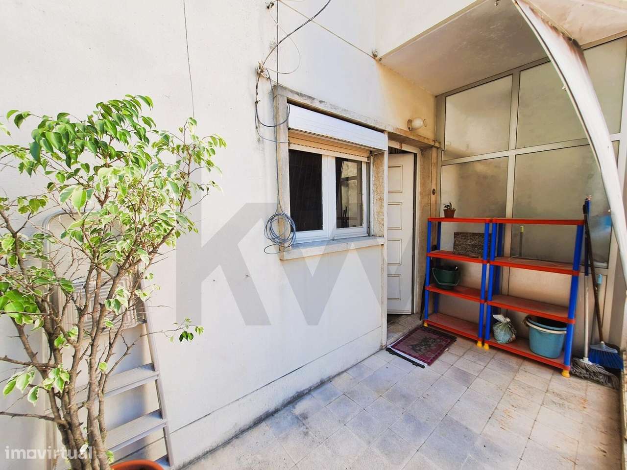 T1 | Arroios | Praça do Chile | Para renovação | Prédio com elevador-6