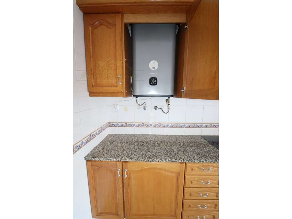 Apartamento T2 no centro Bombarral-13