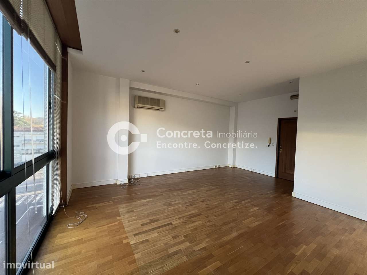 Escritório para arrendamento no Edf. Sobarcol III, no centro de Barcel - Grande imagem: 3/6