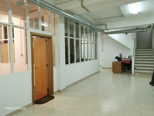 Armazém Remodelado para Venda em Campo de Ourique, Lisboa - Grande imagem: 3/18