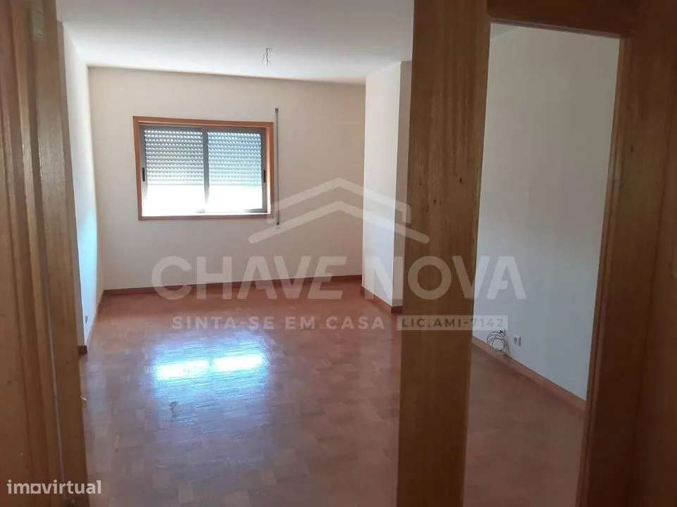 T3 c/ 2 Lugares de Garagem em Rio Tinto - Grande imagem: 4/9