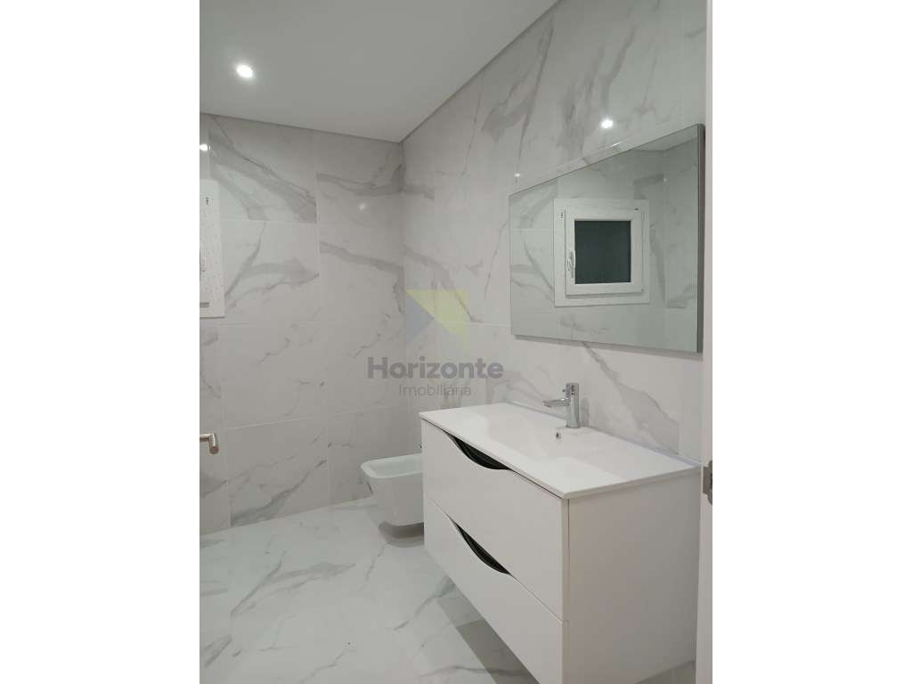 MORADIA T3 em Construção - Fernão Ferro-3