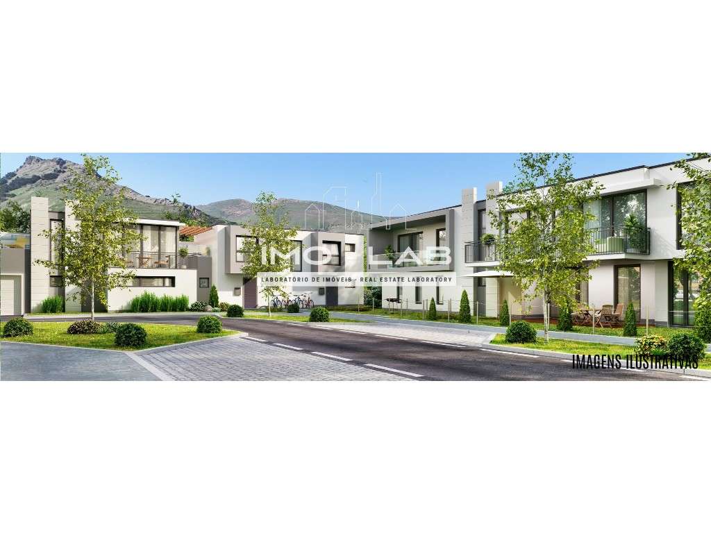 Terreno com 22.040m2 - Porto Santo-7