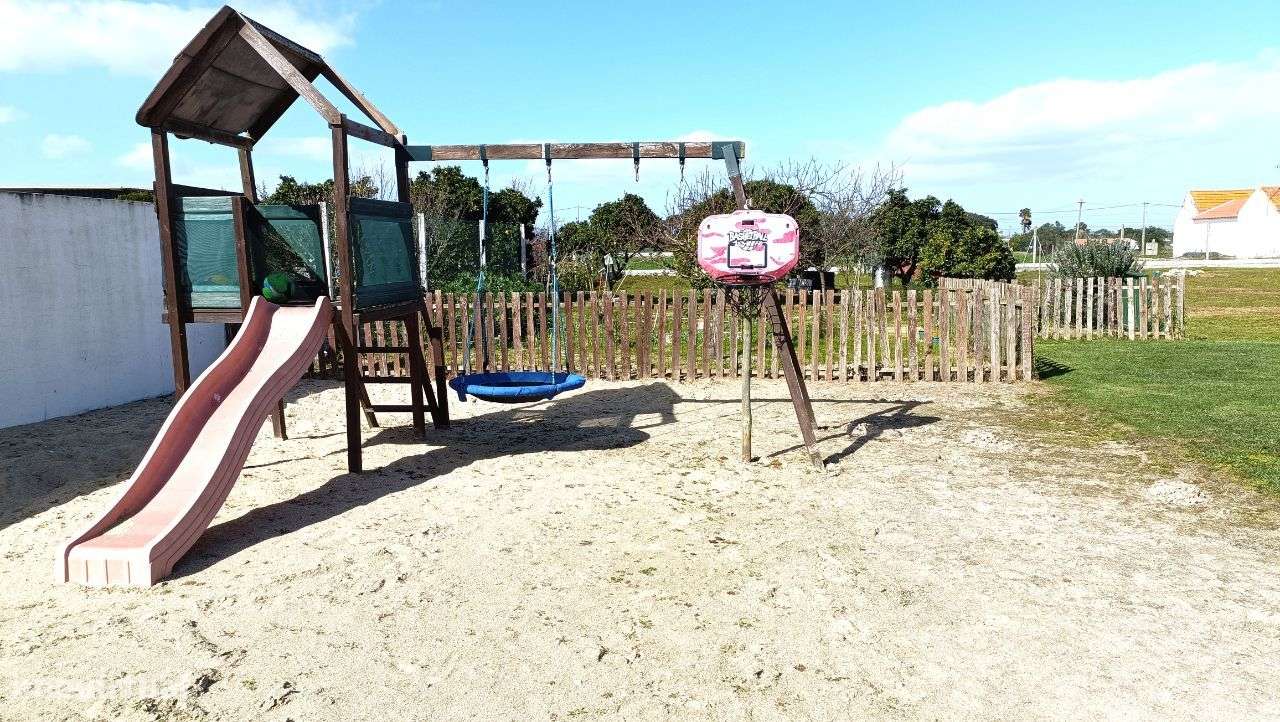 Moradia térrea isolada T4+1 | Piscina | Logradouro-44