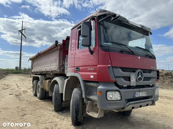 Mercedes-Benz Actros - 2