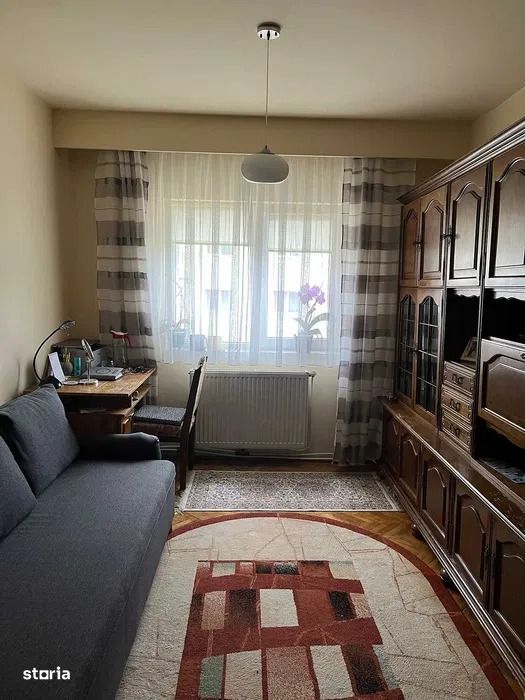 Apartament 3 camere, 68 mp - etaj 2, zona Stadion