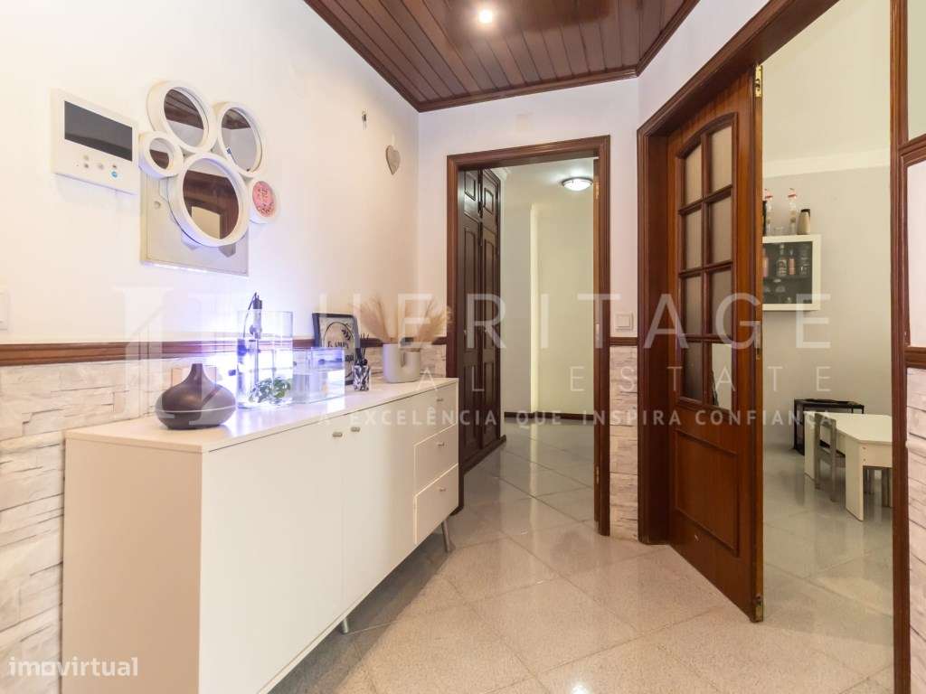 T2 com 102 m², Closet, 2 WC e Sótão - Baixa da Banheira-11