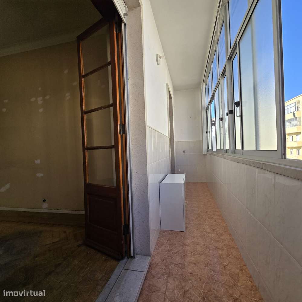 T4/T3 Renovado no Bairro do Liceu-51