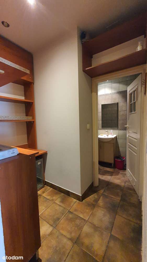 piękny lokal z ogromnymi witrynami Centrum Wrocławia-9