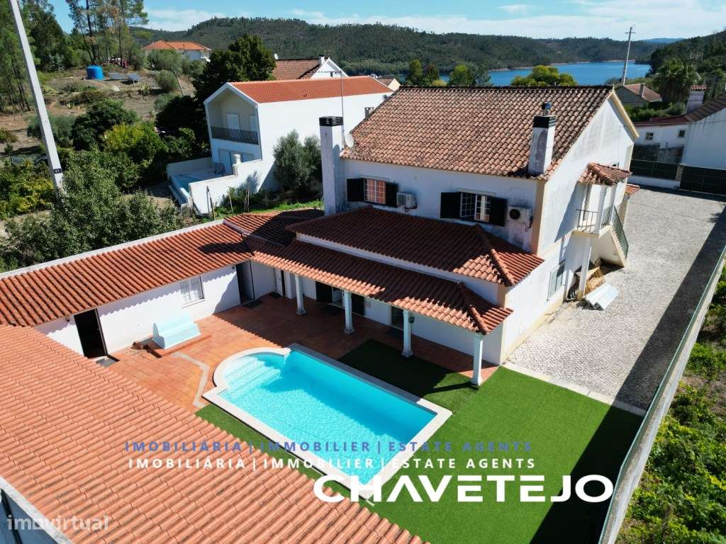 Moradia T4 com piscina e anexo junto à Albufeira do Castelo do Bode. - Grande imagem: 1/42