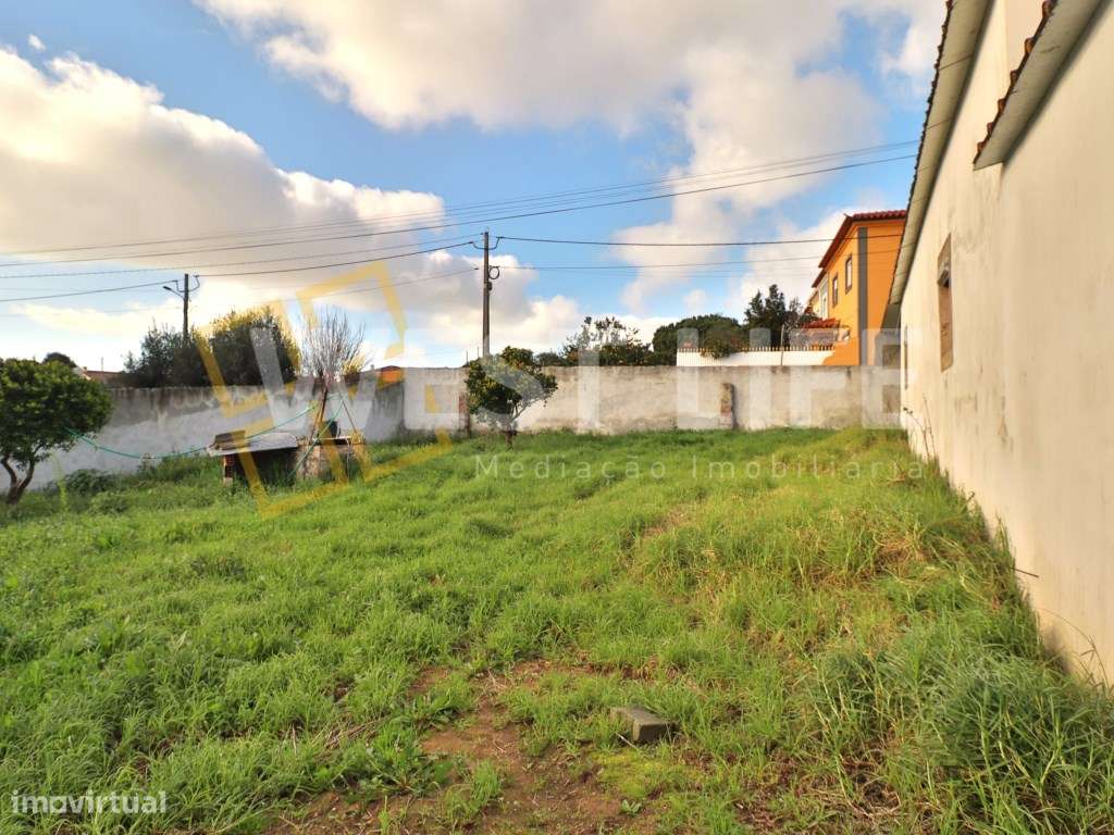 Moradia T3 inserida num lote de 422m2 - POTENCIAL HABITACIONAL - Ca...-7