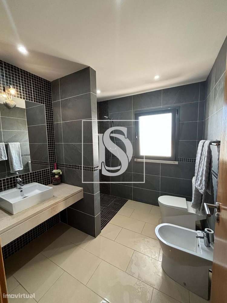 Excelente Moradia independente a 15m de Tavira com Jacuzzi no terraço - Grande imagem: 5/19