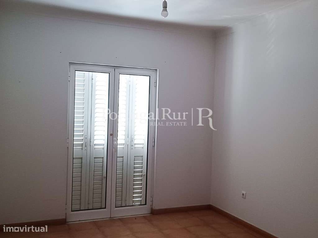 Moradia a estrear, com Loja, a 10 minutos das Praias - Grande imagem: 4/15