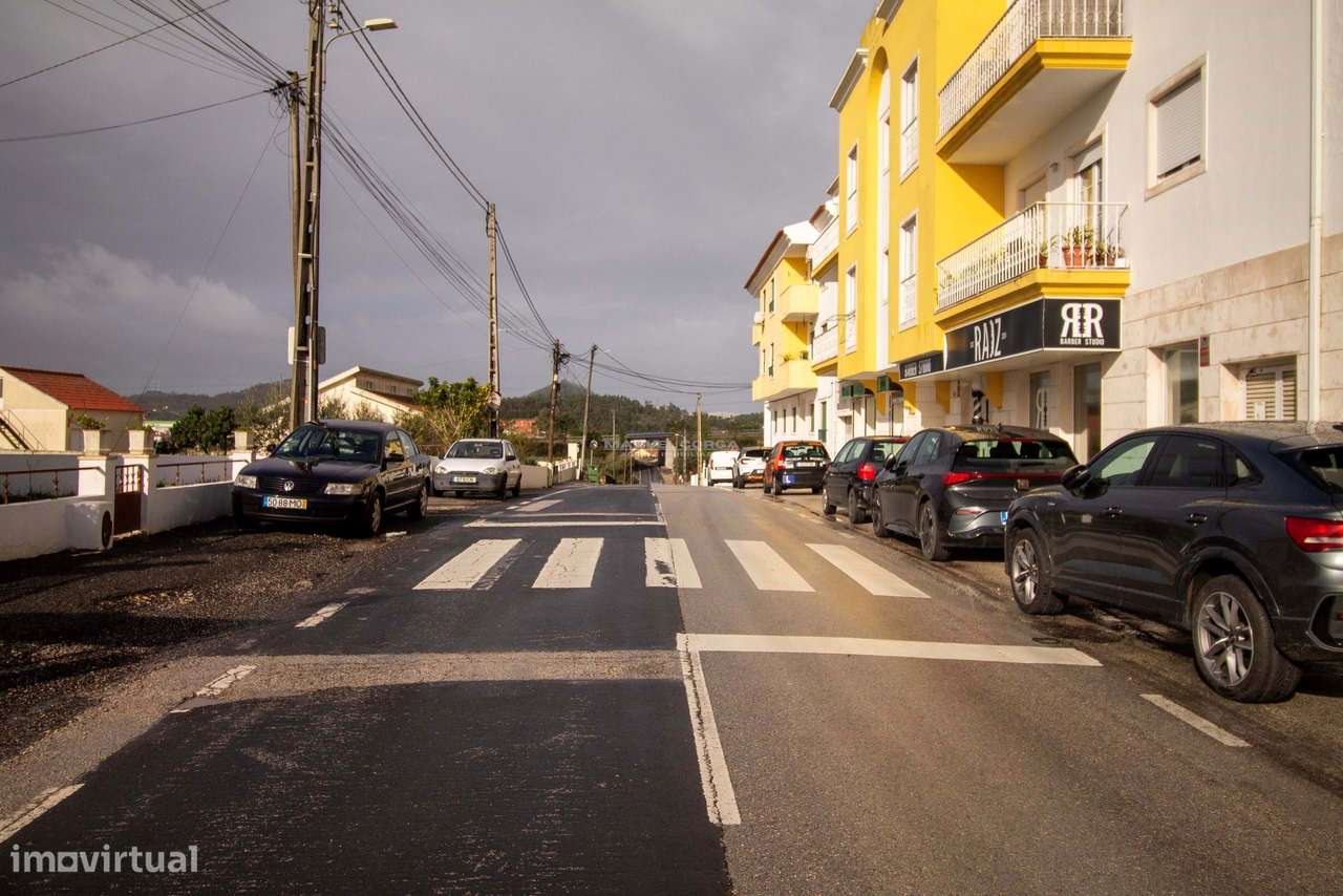Edifício para Restauração com Terraço - Tituaria, Milharado-20