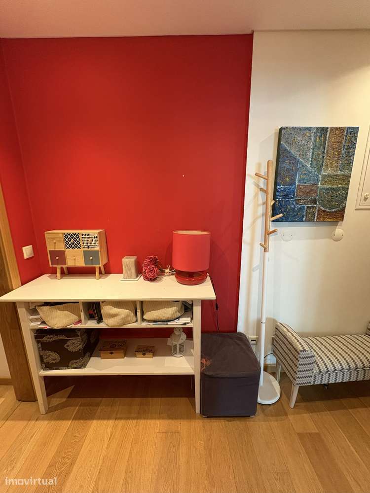 Excelente T2 na Quinta dos Barros (Alvalade), localização privilegiada - Grande imagem: 5/51