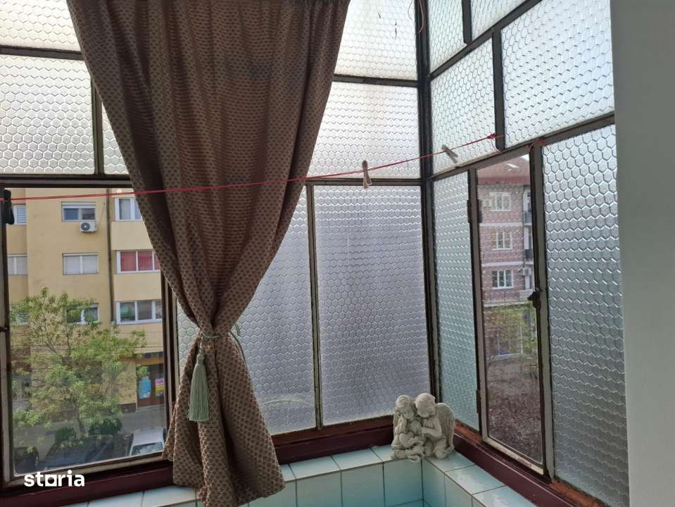Apartament renovat recent 3 camere etaj 2 in Nadlac-17