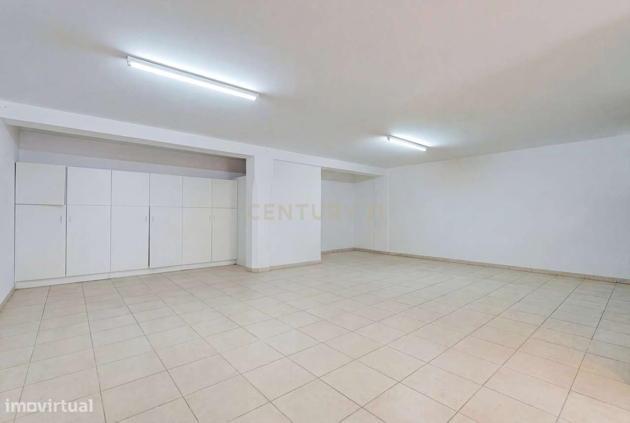 Moradia T3+1 em banda a 5 min do Centro da Cidade de Espinho-25