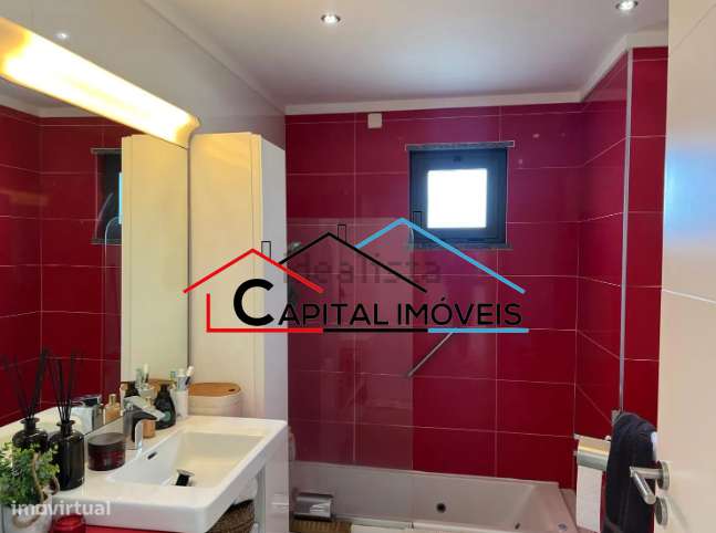 Moradia V4 c/quintal. (AP)-7