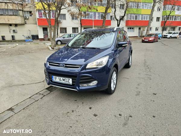 Ford Kuga 2.0 TDCi 4WD Powershift Titanium - 1