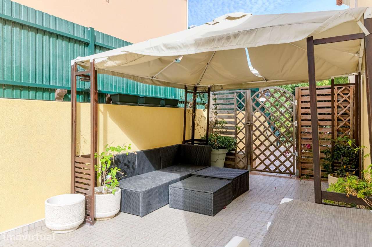 MORADIA ISOLADA T5 NA PÓVOA DE SANTA IRIA-25