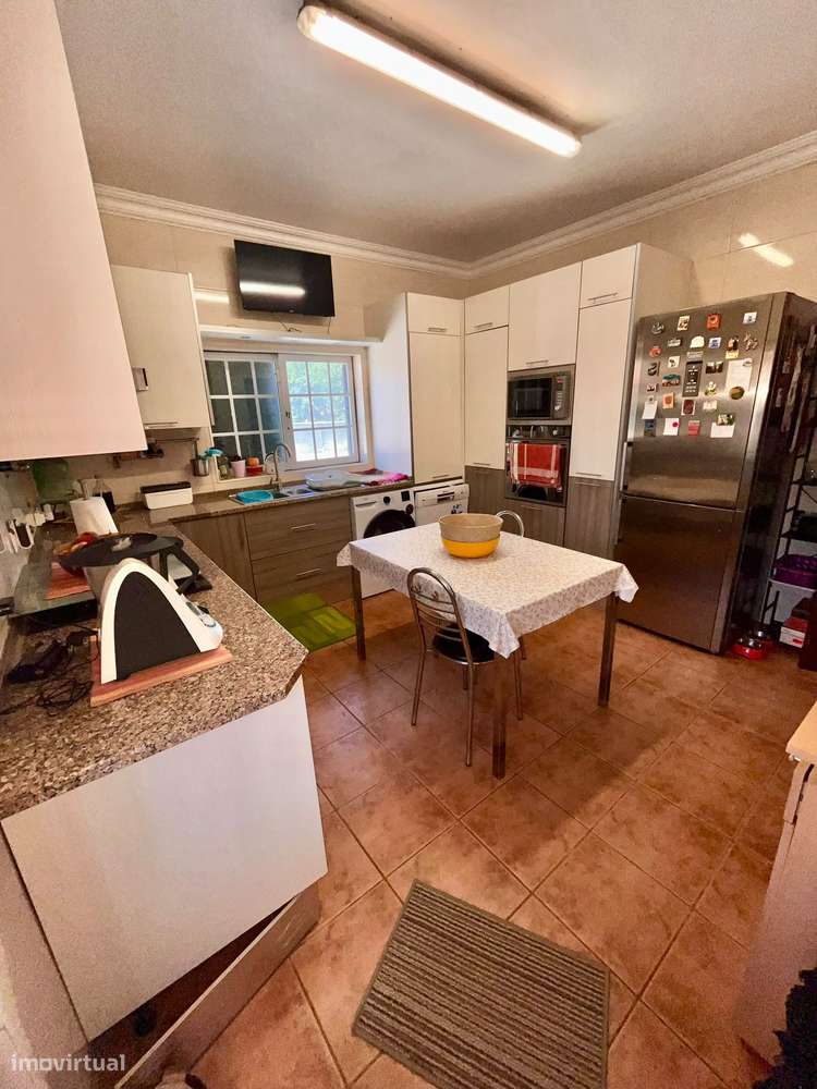 Moradia T2+1 com piscina em Salvaterra De Magos.-15