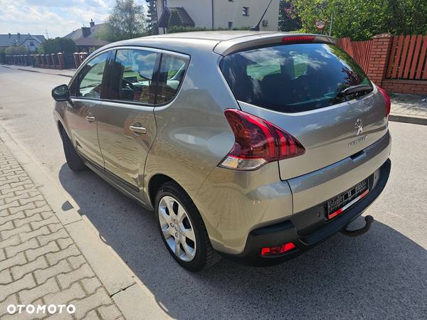 Peugeot 3008 1.6 BlueHDi Style S&S - 11