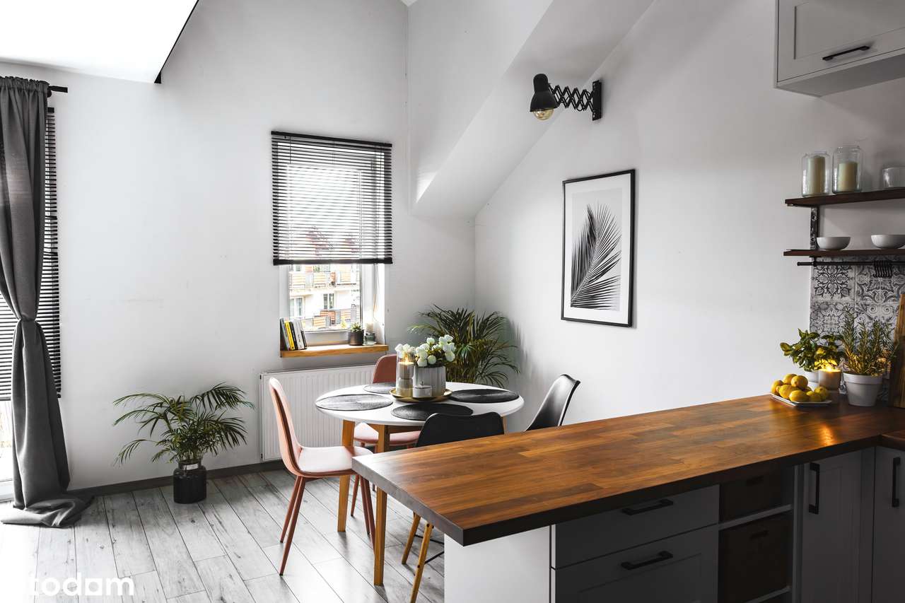 Dwupoziomowe mieszkanie z antresolą i tarasem – ul. Grondysa 7-3