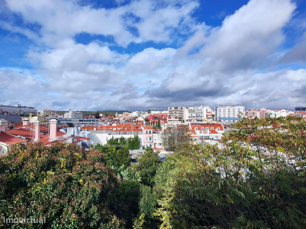 Apartamento T2 na Rua de Buenos Aires, na Lapa - Grande imagem: 2/22