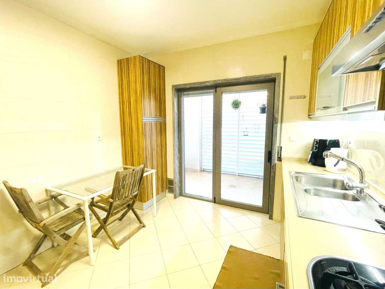 Apartamento T2 em Condomínio com Piscina – Alcabideche, Cascais-14