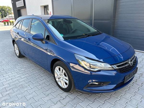 Opel Astra - 2