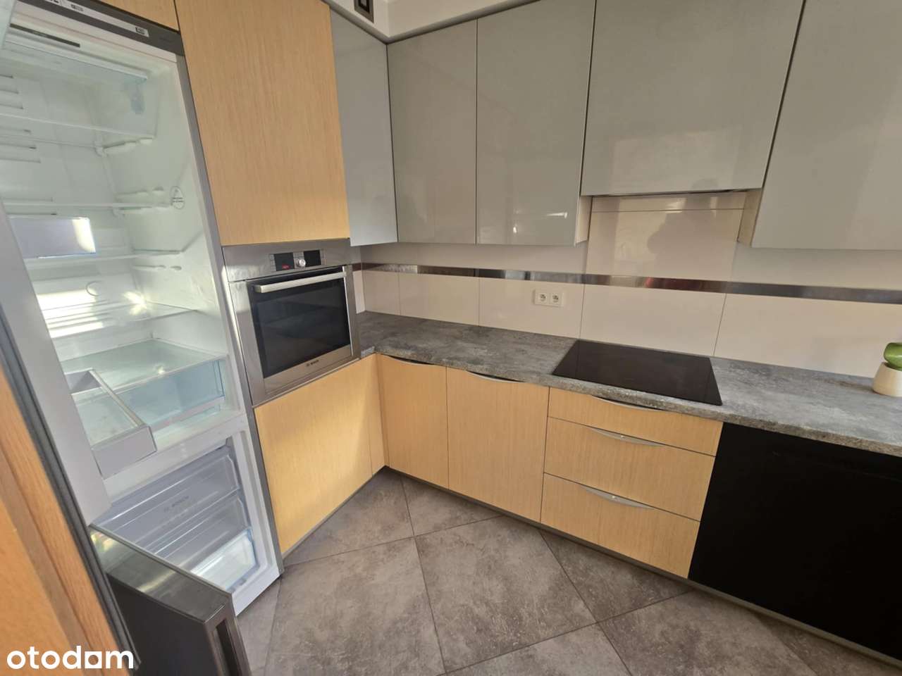 Do sprzedania mieszkanie w Centrum - Pełny obrazek: 2/16