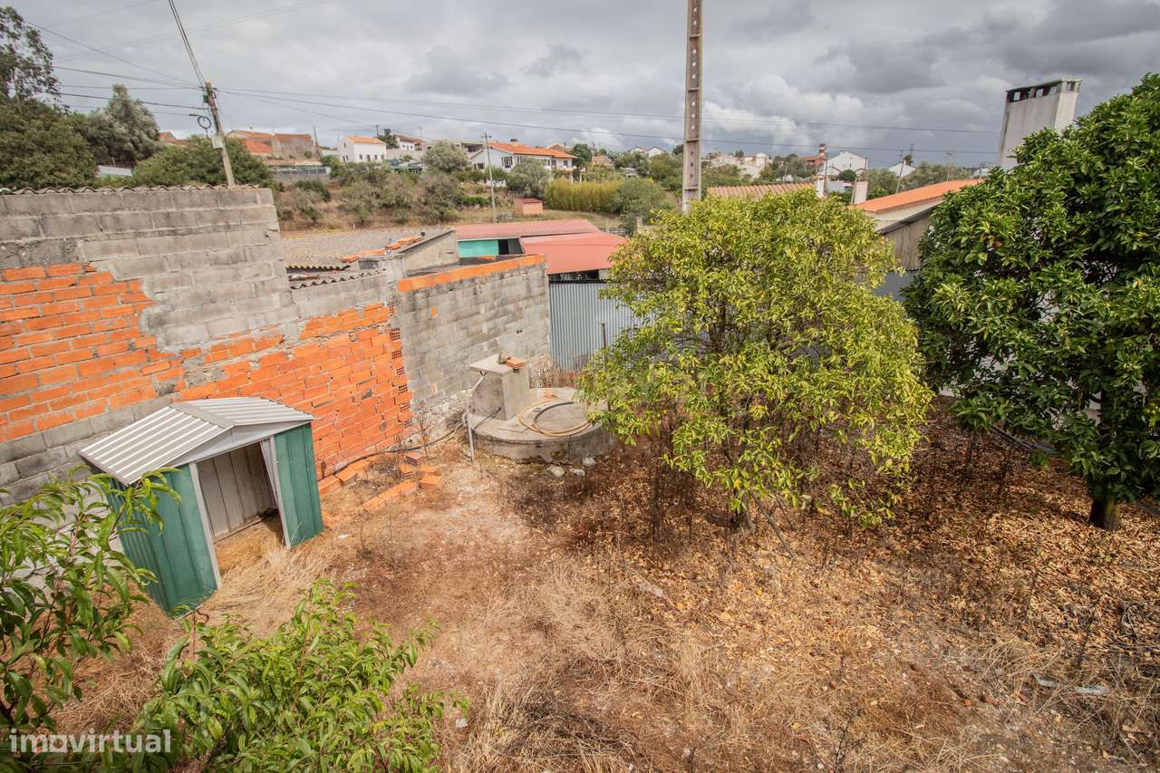 Moradia para recuperar com 250 m² em Vila Verde – Figueira da Foz-34