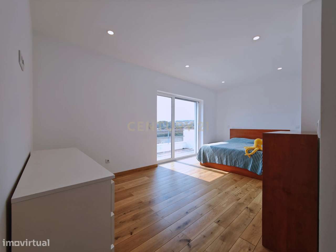 Moradia Contemporânea T3 + Escritório, com Jardim e Painéis Solares em-44