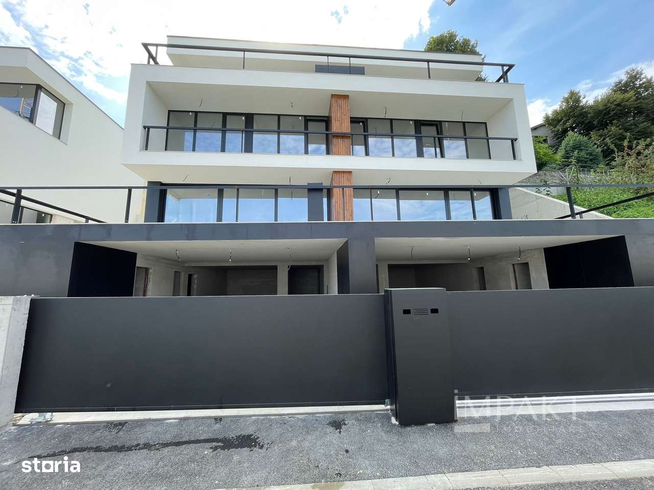 Duplex 4 camere cu panorama superba in cartierul Europa - Imagine principală: 4/18